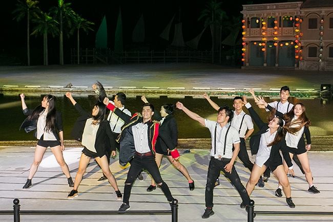 Lưu giữ Thanh xuân Rực rỡ cùng Nhóm nhảy RIO Crew Nhóm RIO Crew biểu diễn tại Hội An…