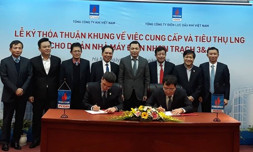 Ký thoả thuận cung cấp LNG nhà máy điện Nhơn Trạch 3&4 Lễ ký thoả thuận khung cung cấp, tiêu thụ LNG cho nhà máy điện Nhơn Trạch 3&4. Ảnh Quỳnh Nga