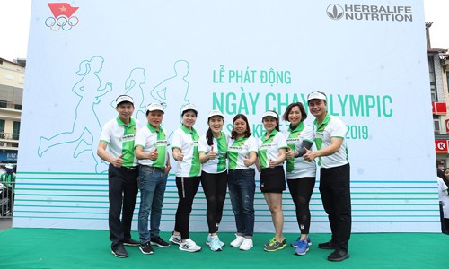 Herbalife ghi dấu năm thứ 4 đồng hành cùng ngày chạy Olympic toàn dân Herbalife ghi dấu năm thứ 4 đồng hành cùng ngày chạy Olympic toàn dân