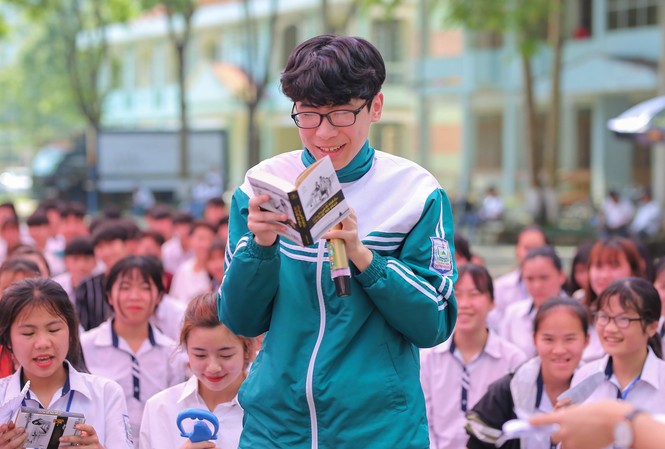 Hành trình từ trái tim: Khơi gợi khát vọng lớn cho thanh thiếu niên Trùng Khánh Hành trình từ trái tim: Khơi gợi khát vọng lớn cho thanh thiếu niên Trùng Khánh