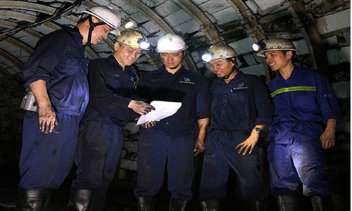 Chủ động điều hành sản xuất với nhịp độ cao Chủ động điều hành sản xuất với nhịp độ cao