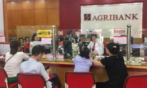 Agribank tiếp sức cho người nông dân lao động xuất khẩu Agribank kịp thời đáp ứng nhu cầu vốn để phát triển sản xuất cũng như đi xuất khẩu lao động của người dân
