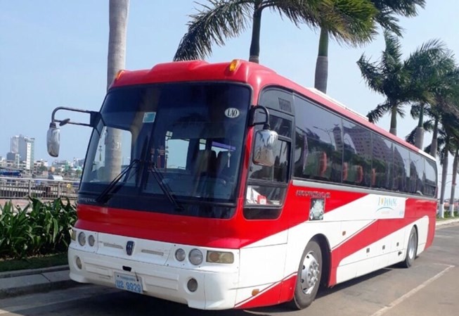 Tài xế trình báo bị mất xe khách 45 chỗ khi đậu trong bãi Chiếc xe khách bị mất. Ảnh: CA