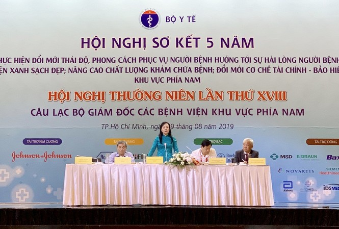 Hội nghị y tế nâng cao chất lượng dịch vụ tại trung tâm Adora Center “Dù 80% người dân hài lòng với các dịch vụ y tế, ngành y vẫn còn một số hạn chế cần phải khắc phục”, Bộ Trưởng Nguyễn Thị Kim Tiến kết luận