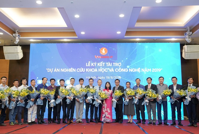 Các nhà khoa học tìm lại cảm hứng nghiên cứu thay vì 'trả bài' Quỹ Đổi mới sáng tạo Vingroup -VinIF được đánh giá là “làn gió mới” kì vọng thay đổi văn hóa làm khoa học trong nước