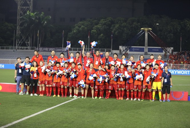 Vingroup tặng thưởng tất cả vận động viên VN giành huy chương tại Sea Games Quyết tâm mãnh liệt vì màu cờ sắc áo, vì vinh quang cho Việt Nam của các VĐV tại Seagames 30 cũng chính là tinh thần chủ đạo mà Tập đoàn Vingroup nói chung và thương hiệu VinFast nói riêng đang theo đuổi.