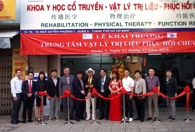 Phát triển chuyên ngành Vật lí trị liệu - Phục hồi chức năng bắt kịp thế giới Khoảnh khắc đánh dấu sự hiện diện của Trung tâm Vật lí trị liệu - Phục hồi chức năng KCC (Korea Chiropractic Clinic) trên thị trường ngành Y