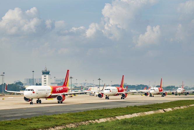 An tâm trên những chuyến bay xanh của Vietjet với bảo hiểm SKY COVID CARE An tâm trên những chuyến bay xanh của Vietjet với bảo hiểm SKY COVID CARE
