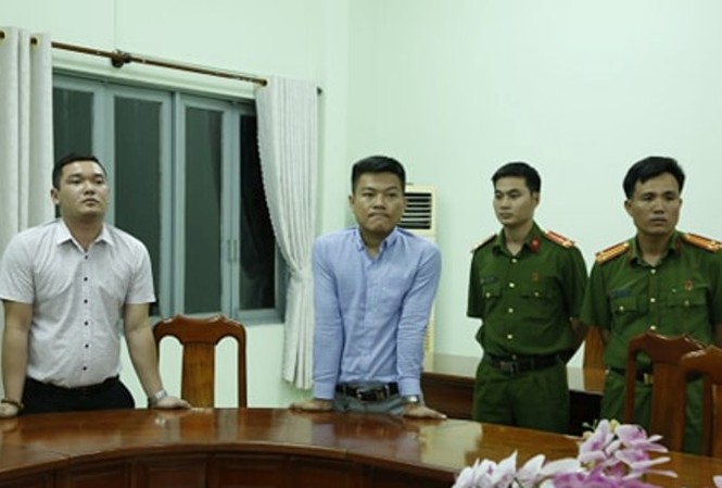 Bắt khẩn cấp giám đốc và thuộc cấp Công ty bất động sản ở Bình Dương Bắt khẩn cấp giám đốc và thuộc cấp Công ty bất động sản ở Bình Dương