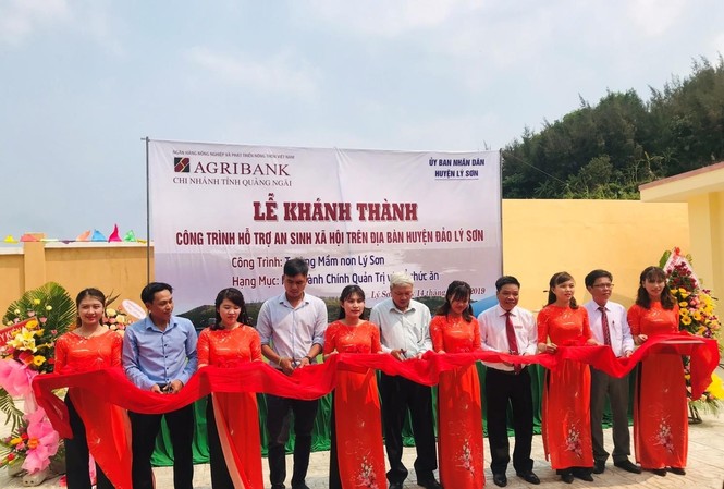 Khánh thành Trường mầm non tại huyện đảo Lý Sơn Lễ khánh thành trường mần mon Lý Sơn.