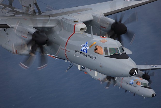 Hải quân Mỹ chi hơn 3,1 tỷ USD mua máy bay E-2D Hawkeye Máy bay E-2D Hawkeye