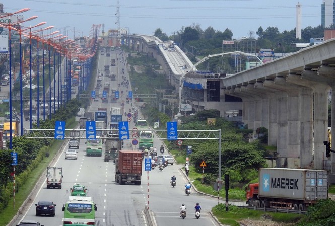 Đội vốn - căn bệnh trầm kha: Trách nhiệm người ký, duyệt dự án ở đâu? Dự án đường sắt đô thị số 1 TPHCM, tuyến Bến Thành- Suối Tiên được điều chỉnh tăng mức tổng đầu tư rất lớn. Ảnh: Huy Thịnh