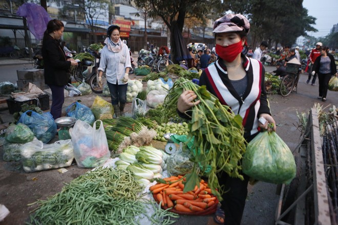 Chi tiêu chắt bóp vì... thuế Giá hàng hóa liên tục tăng, người chịu thuế TNCN phải chi tiêu tiết kiệm hơn
Ảnh: hồng vĩnh