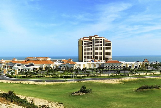 Chuyển dự án sân golf thành đất ở: Có vì lợi ích nhóm? Sân golf tại một tỉnh Nam trung bộ bị chuyển đổi thành dự án bất động sản