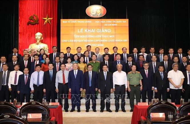 Cán bộ cấp chiến lược phải lấy đức làm gốc nhưng trí tuệ phải rất cao - Ảnh: TTXVN