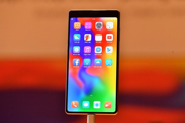 5 đối thủ đáng gờm của Bphone 3 5 đối thủ đáng gờm của Bphone 3
