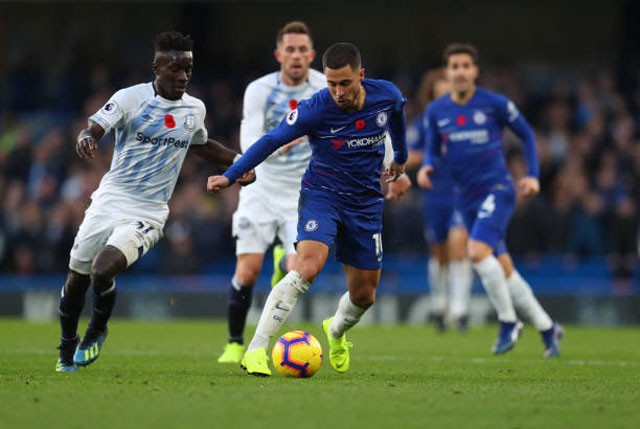 VIDEO: Chelsea bị Everton cầm hòa đầy cay đắng Dù rất nỗ lực, nhưng Chelsea vẫn phải ngậm ngùi chia điểm với Everton.