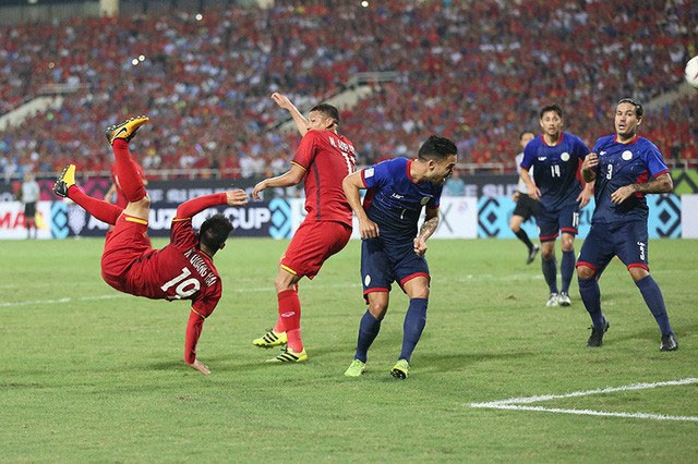 Lối đá của tuyển Việt Nam giống Hàn Quốc tại World Cup 2002 Đội tuyển Việt Nam có những tiến bộ vượt bậc trong thời gian gần đây.