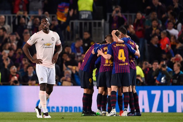 Thảm bại trước Barca, M.U lập kỷ lục tệ hại ở đấu trường châu Âu Thảm bại trước Barca, M.U lập kỷ lục tệ hại ở đấu trường châu Âu