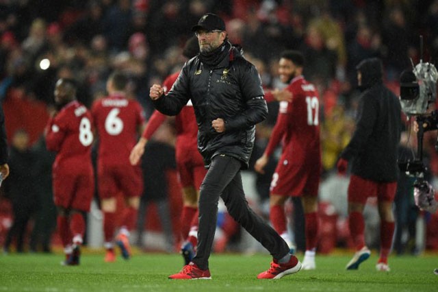 Đại thắng 5 sao, HLV Klopp hết lời khen ngợi học trò HLV Jurgen Klopp hào hứng đón nhận chiến thắng.