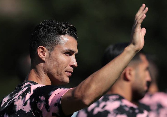 Siêu sao Ronaldo bất ngờ nói về khả năng giải nghệ Siêu sao Ronaldo bất ngờ nói về khả năng giải nghệ