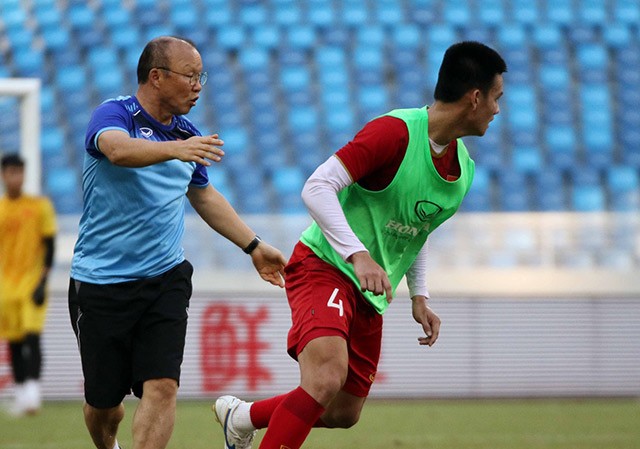 U22 Việt Nam thắng Trung Quốc, cổ động viên Việt nói 'ông Park thật tuyệt'! U22 Việt Nam thắng Trung Quốc, cổ động viên Việt nói 'ông Park thật tuyệt'!