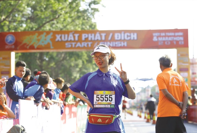 Tiền Phong Marathon 2019: Hãy chạy khi bạn còn có thể Nữ nhà báo Khương Xuân về đích “xinh tươi” cự ly 5 km tại giải Tiền Phong Marathon năm 2018 tại Buôn Ma Thuột ảnh: Như Ý