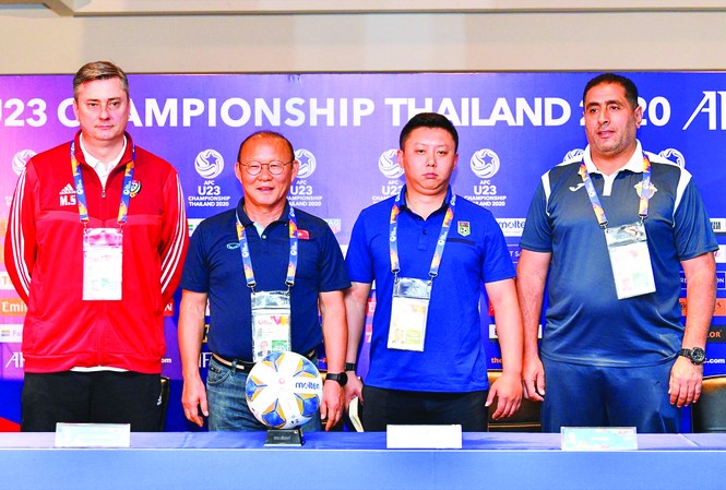 Sân Chang Arena, U23 Việt Nam-U23 UAE chiều nay: Khởi đầu giấc mơ HLV Park Hang Seo tỏ ra vui vẻ trước khi cùng ĐT U23 Việt Nam chính thức bước vào chiến dịch U23 châu Á ảnh: HỮU PHẠM