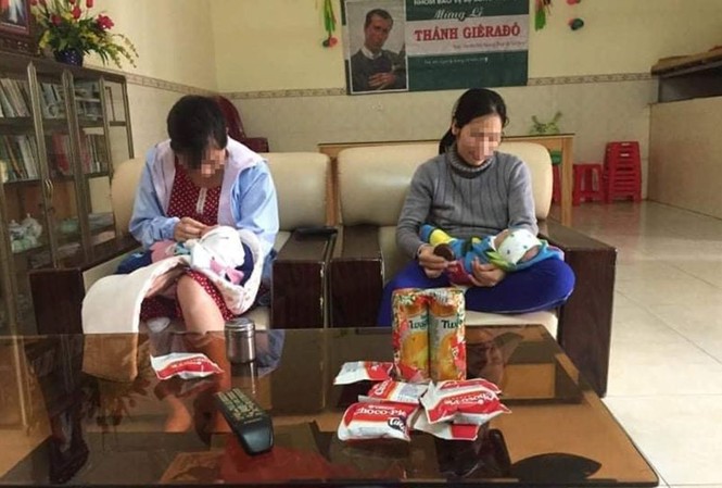 Ánh sáng từ những góc khuất, Kỳ 3: Ông bố bất đắc dĩ của hàng trăm đứa trẻ Những phận đời lầm lỡ vui mừng nhận thiên chức làm mẹ. Ảnh tư liệu Mái Ấm