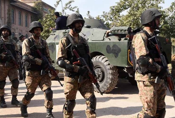 Khủng bố đe dọa tính mạng công dân Trung Quốc tại Pakistan Quân đội Pakistan sau cuộc tấn công Taliban ngày 1/12 vừa qua và báo tin về kế hoạch tấn công khủng bố nhằm vào công dân Trung Quốc tại Pakistan.