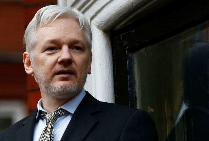 Ông chủ WikiLeak sẽ bị dẫn độ về Mỹ? Ông chủ WikiLeak kiện Ecuador vì không đáp ứng các chi phí mà ông đòi hỏi, trong đó có tiền dọn dẹp vệ sinh cho con mèo của ông.