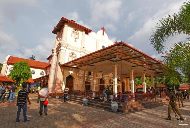 Gần 800 người chết và bị thương trong các vụ tấn công tại Sri Lanka An ninh được thắt chặt tại các nhà thờ xảy ra vụ đánh bom tối Chủ nhật 21/4.