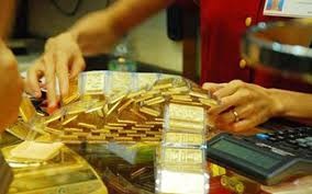 Giá vàng nới rộng khoảng cách mua, bán Giá vàng SJC bán ra tăng nhẹ