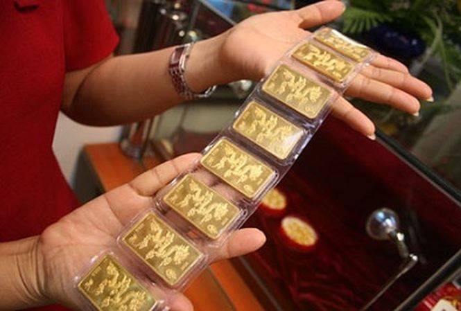 Mỹ tăng lãi suất, giá vàng vẫn tăng cao Giá vàng SJC bật tăng theo vàng thế giới