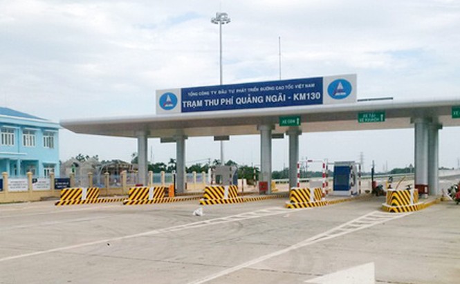 Cao tốc Tam Kỳ-Quảng Ngãi chưa thu phí sau nửa tháng thông xe Trạm thu phí Quảng Ngãi dù đã thông xe nhưng chưa thu phí.