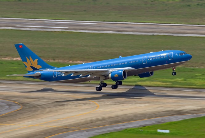 Vietnam Airlines ngừng khai thác tàu bay thân rộng Airbus A330 Chiếc tàu bay thân rộng thế hệ cũ A330 đã hoàn thành sức mệnh tại Việt Nam.