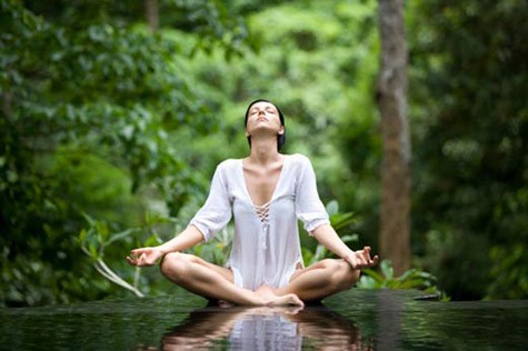 Chọn thuốc hay thiền, đánh tan stress? Ảnh minh họa: Internet