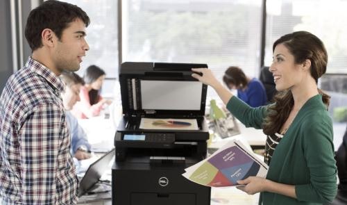 Hãy cố ngồi xa máy in ở văn phòng Ảnh minh họa: Internet