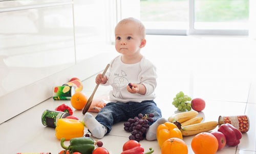 Khi nào cần cho trẻ uống vitamin C? Ảnh minh hoạ: Internet