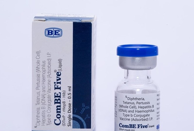 Vì sao lùi thời hạn tiêm vắc xin thay thế Quinvaxem? Vắc xin 5 trong 1 ComBe FIVE sẽ được sử dụng trong chương trình tiêm chủng mở rộng đại trà trên cả nước từ tháng 8/2018