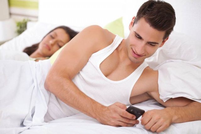 Đời đàn bà, không gì khổ nhục bằng phải sống chung chồng Ảnh minh họa: Internet