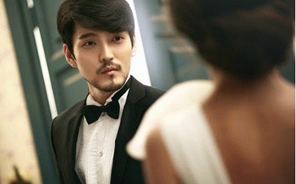 Sự thật điếng người về 'chồng quốc dân' được vợ tôn sùng, ca ngợi suốt bao năm Ảnh minh họa: Internet
