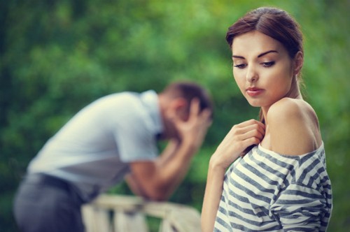 Bắt gặp vợ làm điều này trong phòng ngủ, chồng ghê tởm rồi lại... thương Ảnh minh họa: Internet