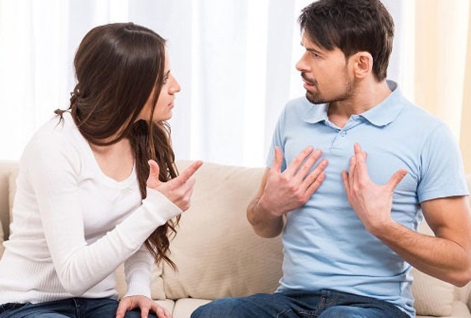 Hành động của vợ khi trong bàn tiệc có người yêu cũ khiến chồng sượng đắng Ảnh minh họa: Internet