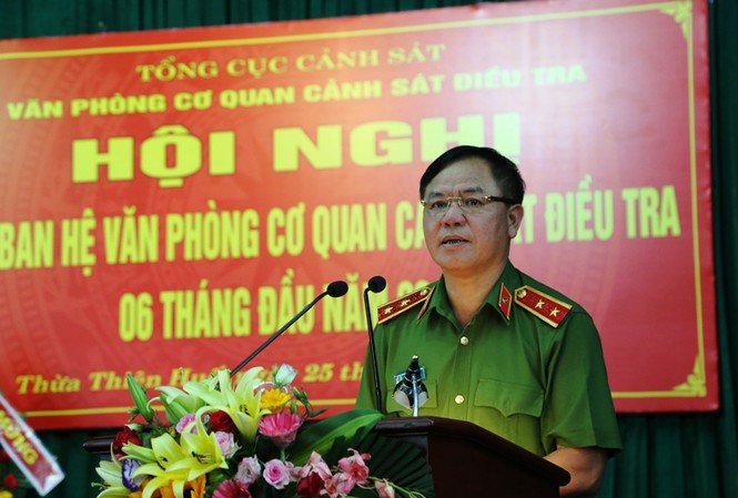 Khởi tố gần 2.000 vụ án hình sự, bắt giữ 34.000 đối tượng Theo trung tướng Trần Văn Vệ, Quyền Tổng cục trưởng Tổng cục CSND, Thủ trưởng Cơ quan Cảnh sát Điều tra Bộ Công an: trong 6 tháng cuối năm 2018, phấn đấu làm giảm tội phạm, nhất là tội phạm giết người do nguyên nhân xã hội; đấu tranh mạnh với tội phạm mua