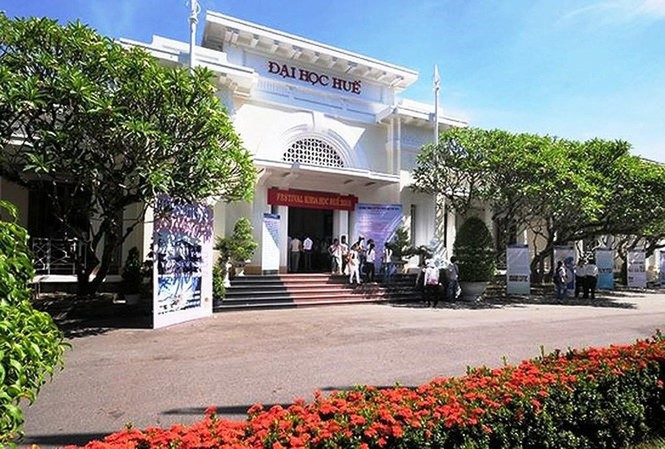 Đại học Huế cho sinh viên nghỉ học vì virus corona Đại học Huế chỉ đạo cho sinh viên nghỉ học để phòng tránh dịch bệnh từ virus Corona.