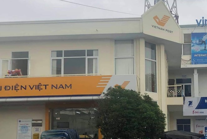 Bắt giam kế toán trưởng, thủ quỹ bưu điện tham ô hơn 100 tỉ đồng Bưu điện thị xã Điện Bàn. Ảnh Đ.H