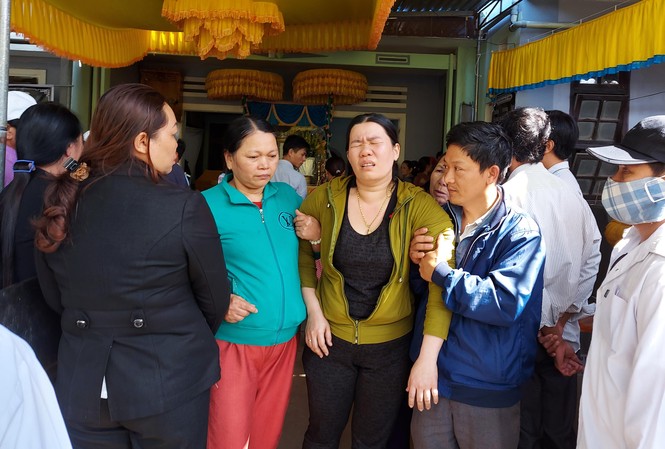Bài học đắng lòng sau vụ lật ghe 6 người tử vong Người nhà nạn nhân đau đớn trước sự mất mát quá lớn