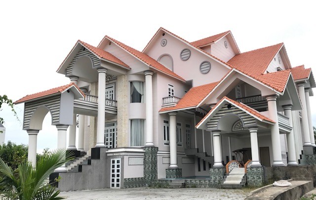 Mới nhất vụ biệt thự đại gia ở Cà Mau bị nã đạn: Công an nhận định có nổ súng Mới nhất vụ biệt thự đại gia ở Cà Mau bị nã đạn: Công an nhận định có nổ súng