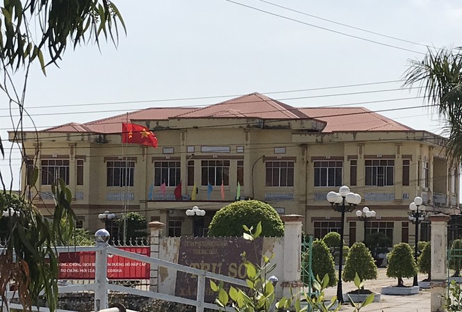 Cán bộ vi phạm chuyển vào tài khoản thành viên đoàn thanh tra 134 triệu đồng Trụ sở UBND xã Định Thành Á